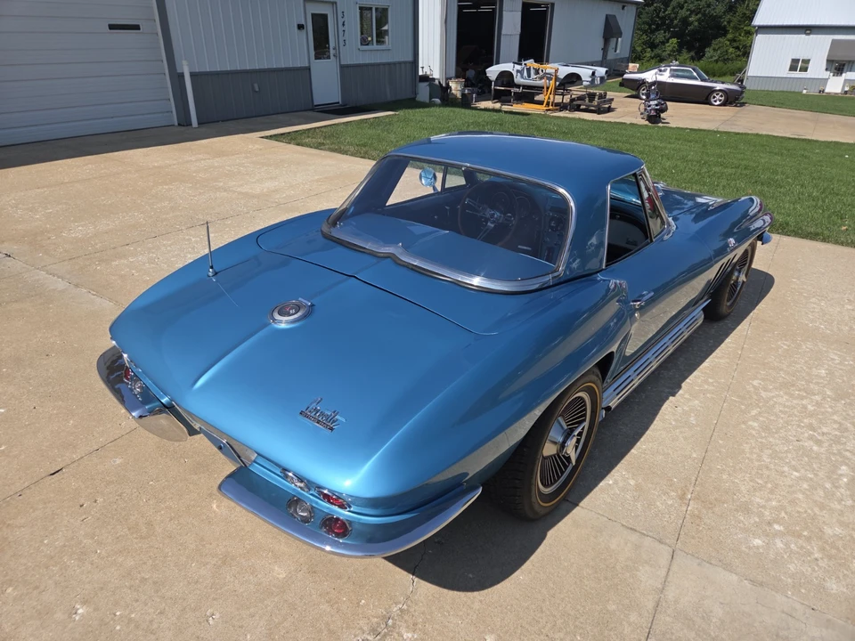 1966 Chevrolet Corvette C2 - Image 6 of 31