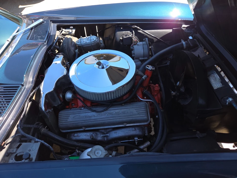 1966 Chevrolet Corvette C2 - Image 25 of 31