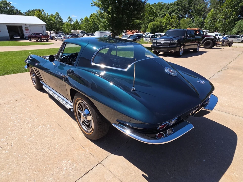 1966 Chevrolet Corvette C2 - Image 13 of 31
