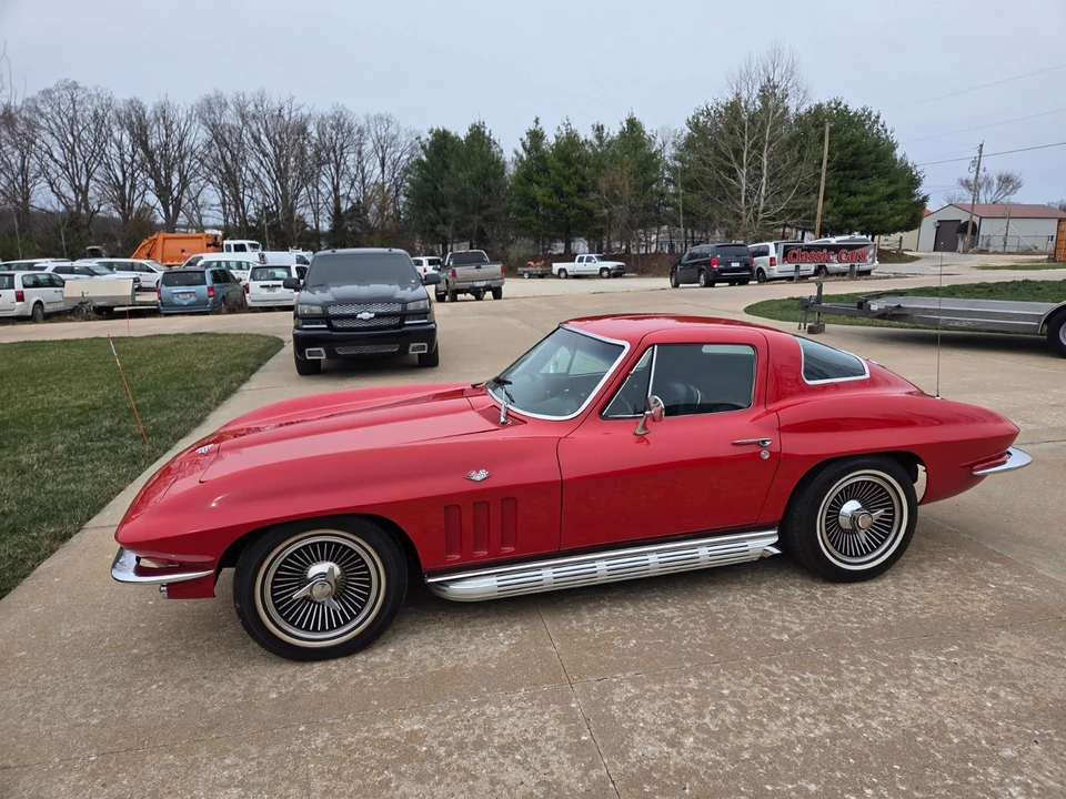 1966 Chevrolet Corvette C2 - Image 20 of 21