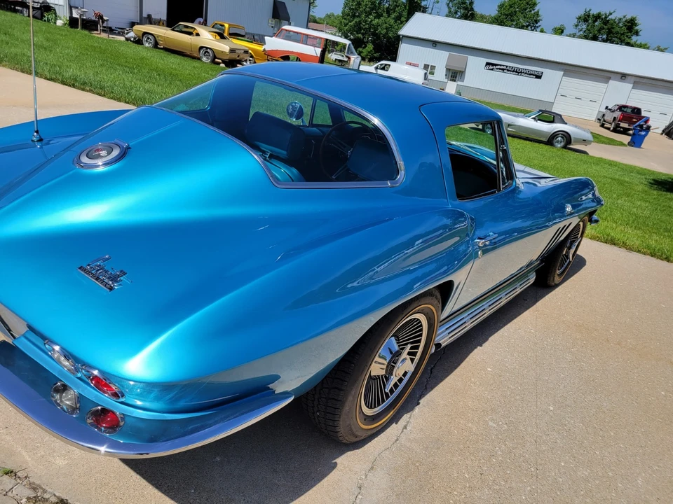 1966 Chevrolet Corvette C2 - Image 10 of 31
