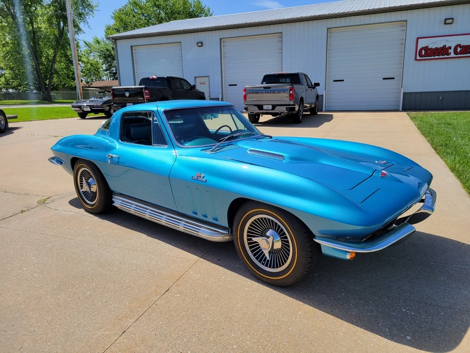 1966 Chevrolet Corvette C2 - Image 6 of 31