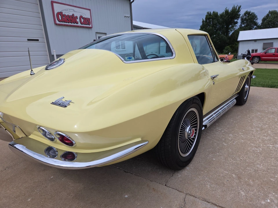 1966 Chevrolet Corvette C2 - Image 12 of 31
