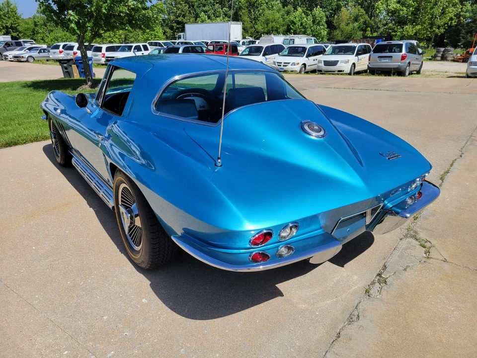 1966 Chevrolet Corvette C2 - Image 13 of 31