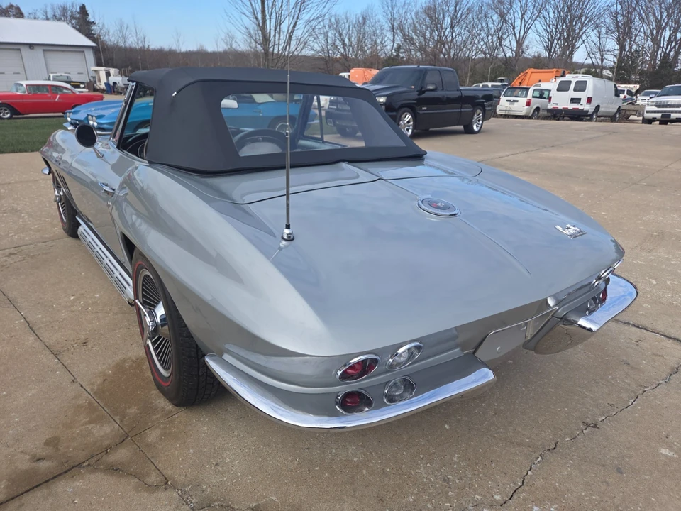 1966 Chevrolet Corvette C2 - Image 15 of 21