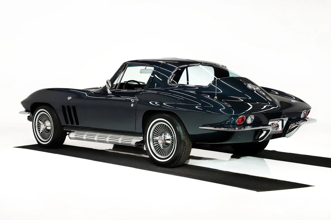 1966 Chevrolet Corvette C2 - Image 7 of 31