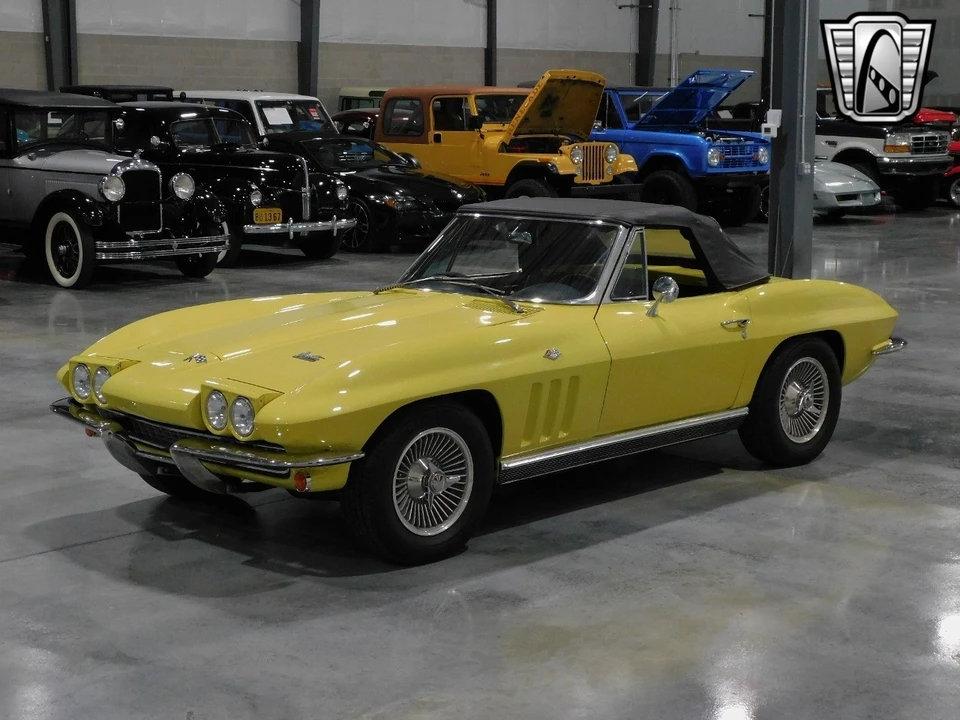 1966 Chevrolet Corvette C2 - Image 16 of 21