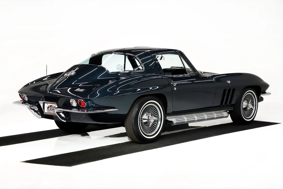 1966 Chevrolet Corvette C2 - Image 28 of 31