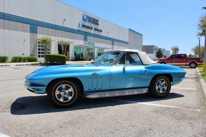 1966 Chevrolet Corvette C2 - Image 10 of 21