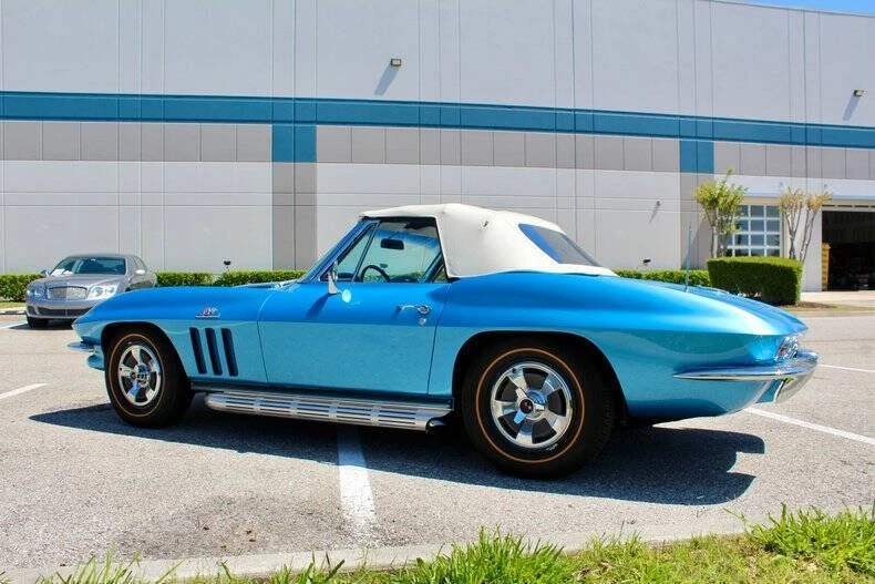 1966 Chevrolet Corvette C2 - Image 12 of 21