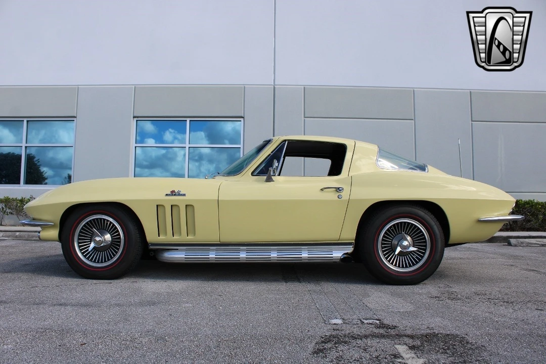 1966 Chevrolet Corvette C2 - Image 5 of 21
