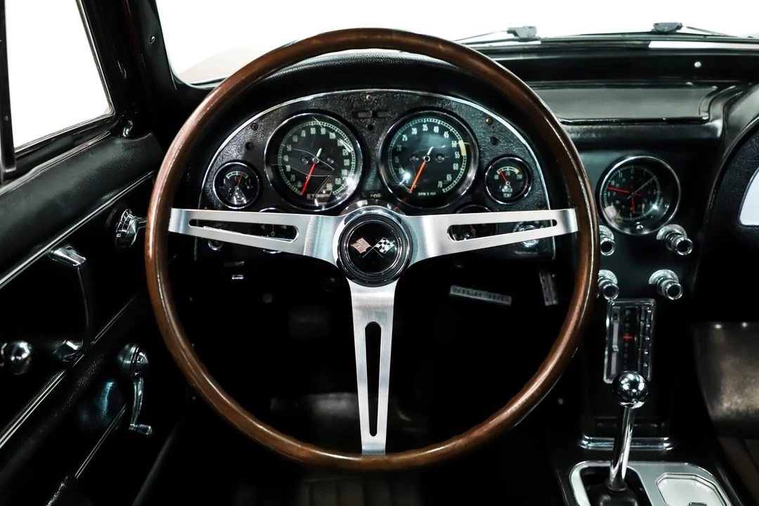 1966 Chevrolet Corvette C2 - Image 18 of 21