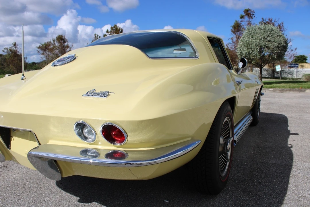 1966 Chevrolet Corvette C2 - Image 9 of 21