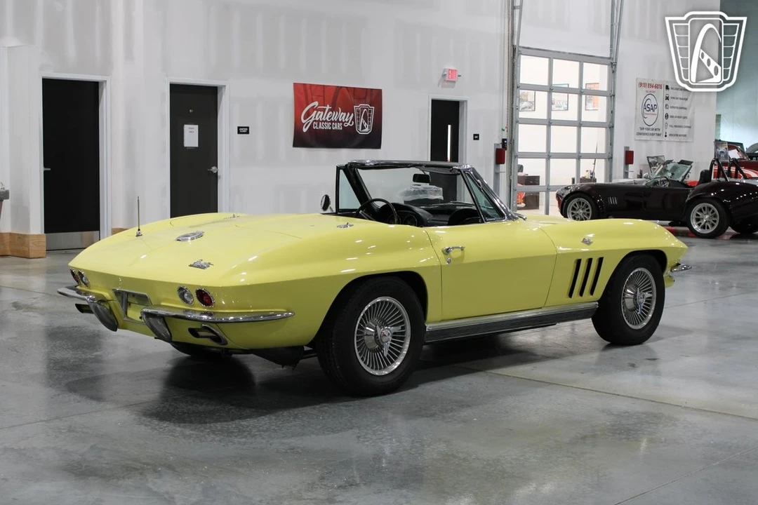 1966 Chevrolet Corvette C2 - Image 5 of 12