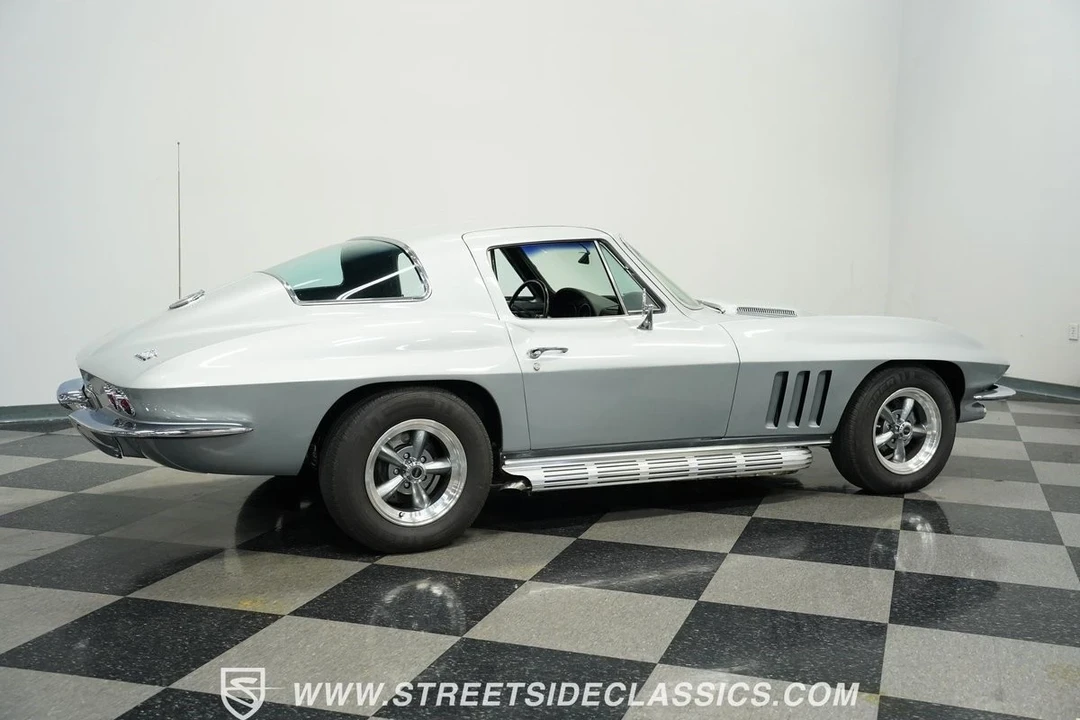 1966 Chevrolet Corvette C2 - Image 14 of 21