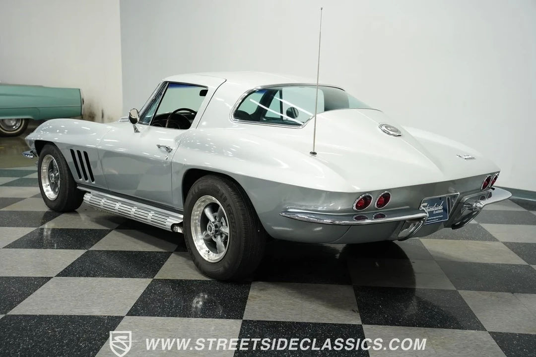 1966 Chevrolet Corvette C2 - Image 10 of 12