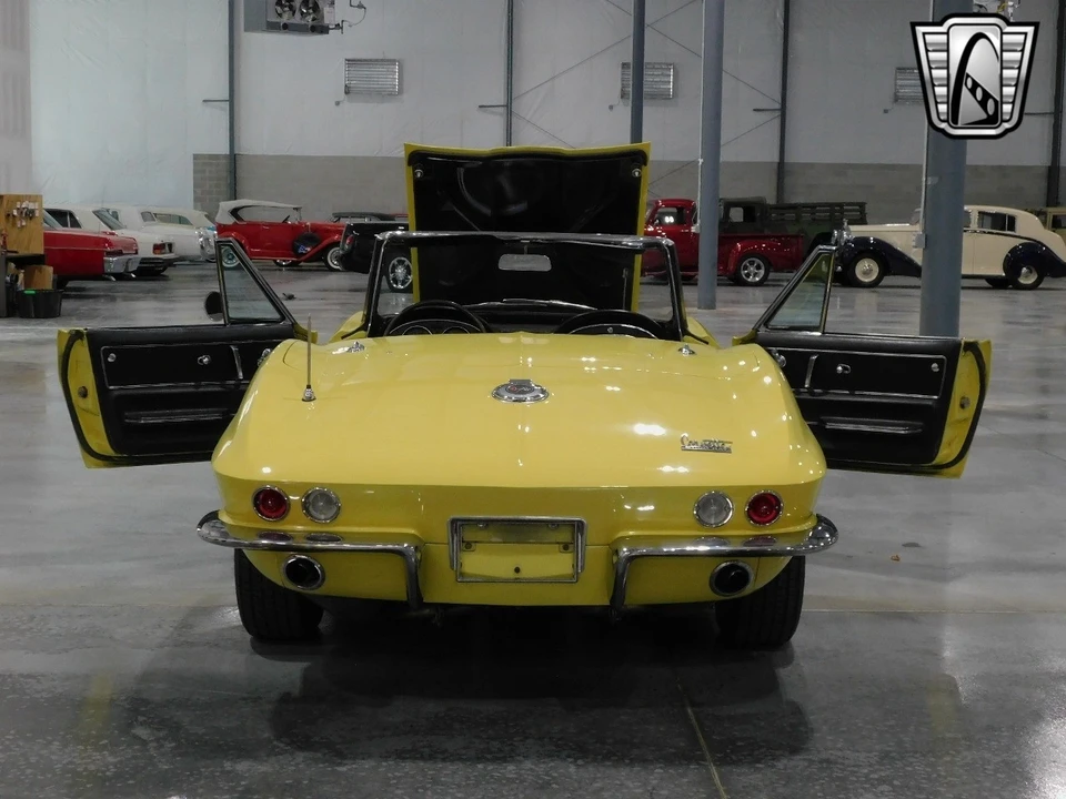 1966 Chevrolet Corvette C2 - Image 20 of 21