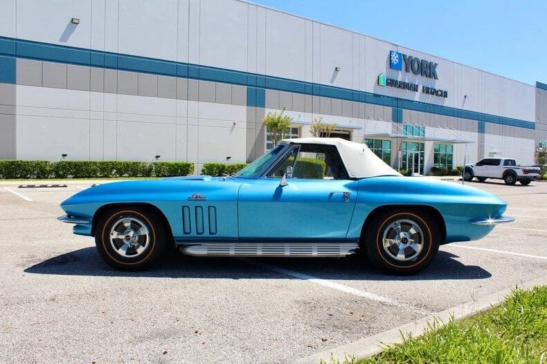 1966 Chevrolet Corvette C2 - Image 11 of 21