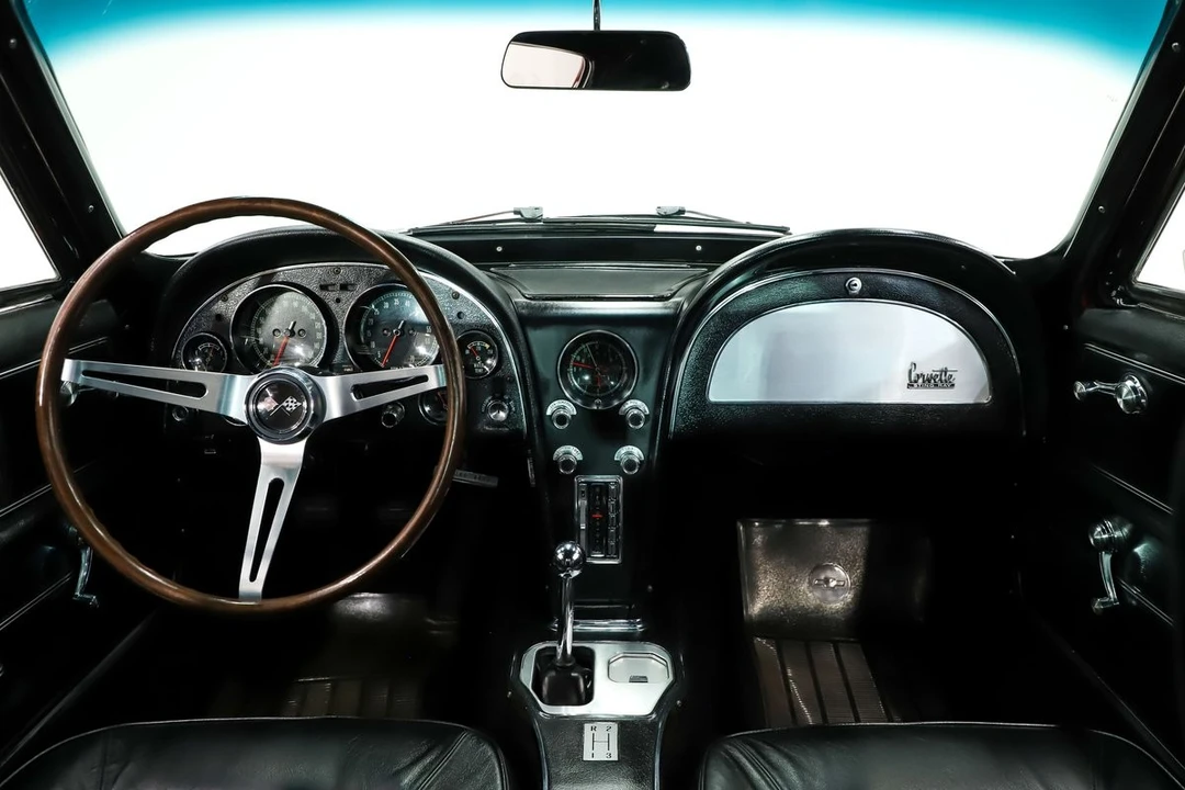 1966 Chevrolet Corvette C2 - Image 24 of 31