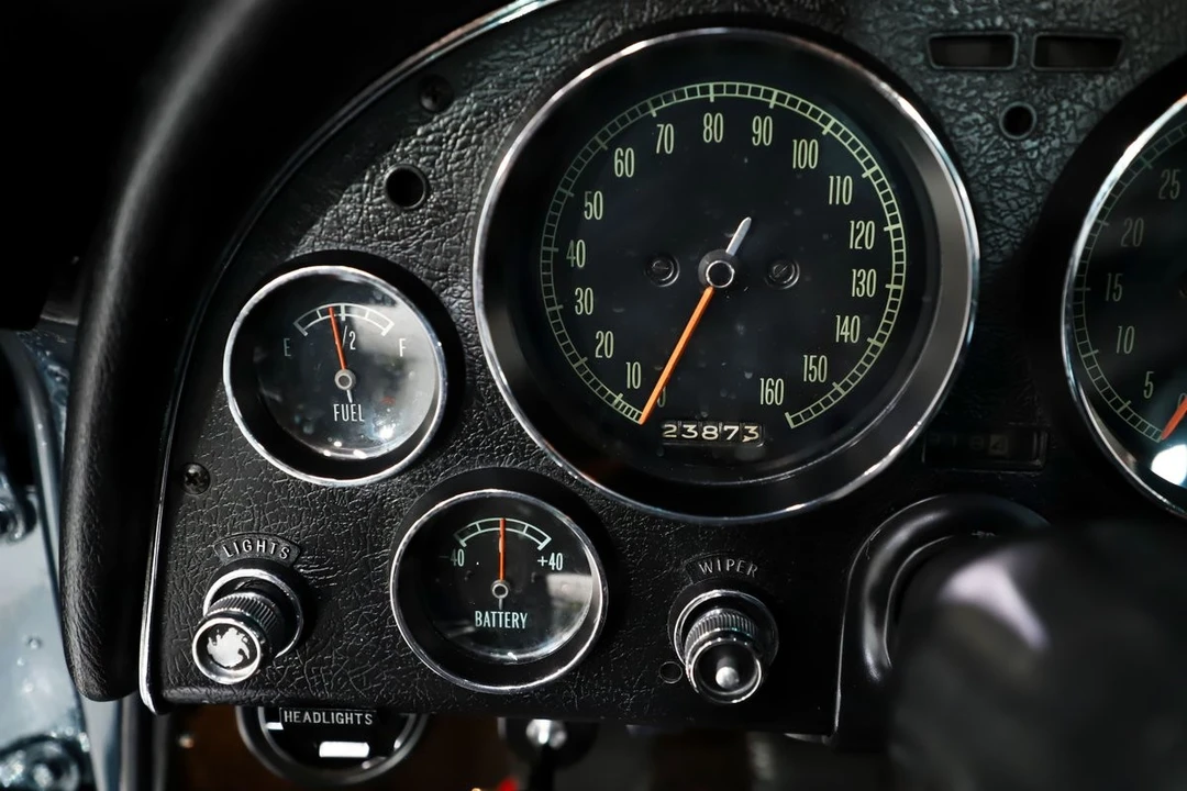 1966 Chevrolet Corvette C2 - Image 18 of 21