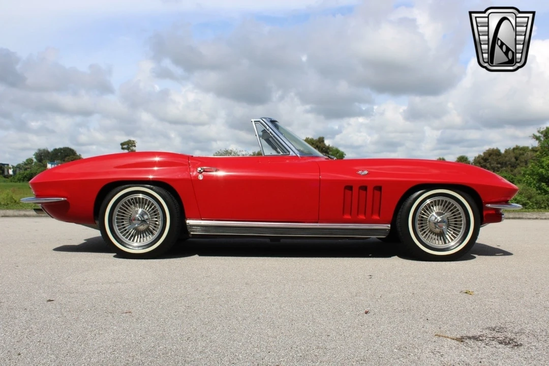 1966 Chevrolet Corvette C2 - Image 11 of 12
