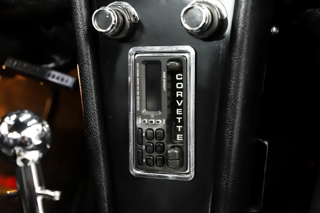 1966 Chevrolet Corvette C2 - Image 26 of 31
