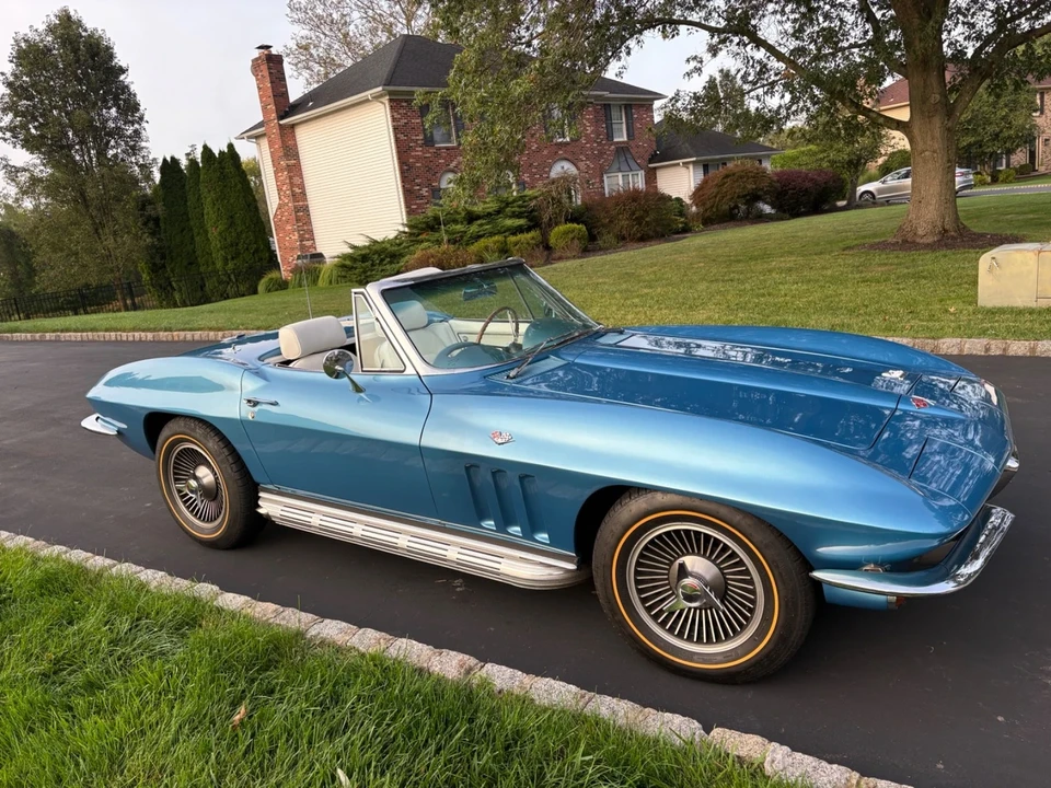 1966 Chevrolet Corvette C2 - Image 2 of 18