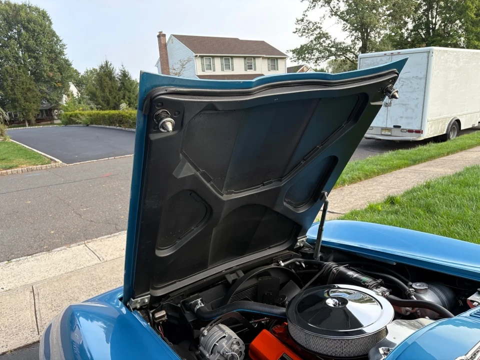 1966 Chevrolet Corvette C2 - Image 10 of 18