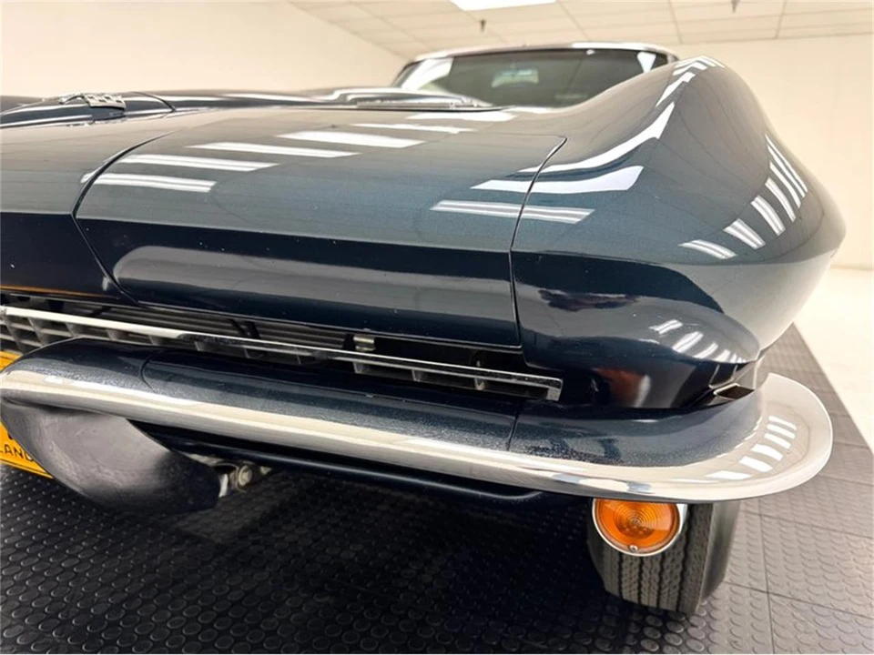 1966 Chevrolet Corvette C2 - Image 11 of 31