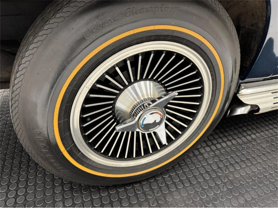1966 Chevrolet Corvette C2 - Image 26 of 31
