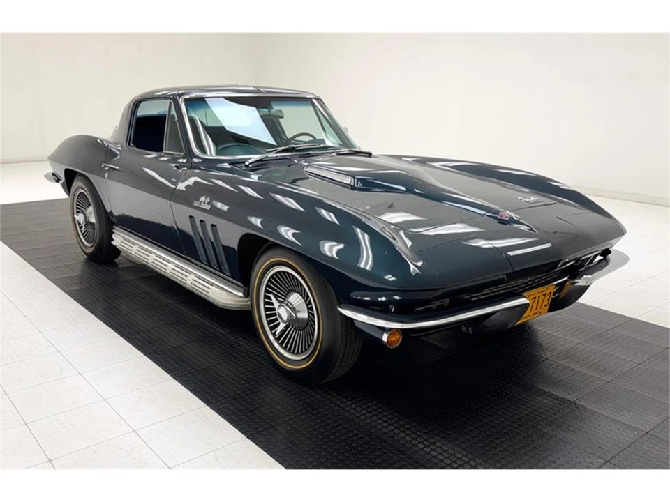 1966 Chevrolet Corvette C2 - Image 7 of 31