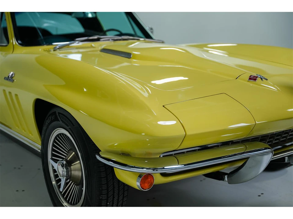 1966 Chevrolet Corvette C2 - Image 10 of 31
