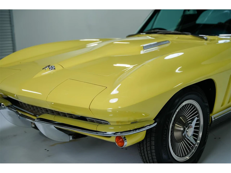1966 Chevrolet Corvette C2 - Image 11 of 31