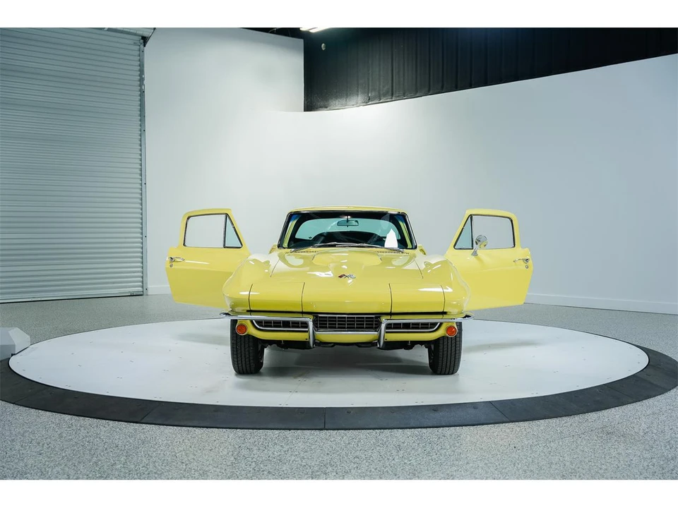 1966 Chevrolet Corvette C2 - Image 17 of 31