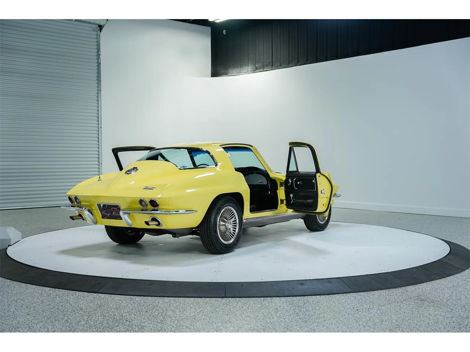 1966 Chevrolet Corvette C2 - Image 22 of 31