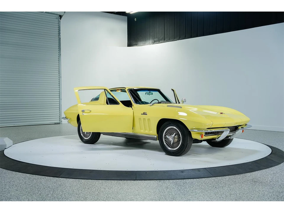 1966 Chevrolet Corvette C2 - Image 24 of 31