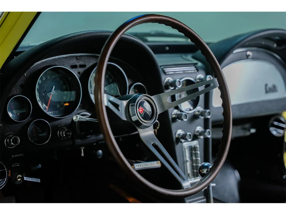 1966 Chevrolet Corvette C2 - Image 29 of 31