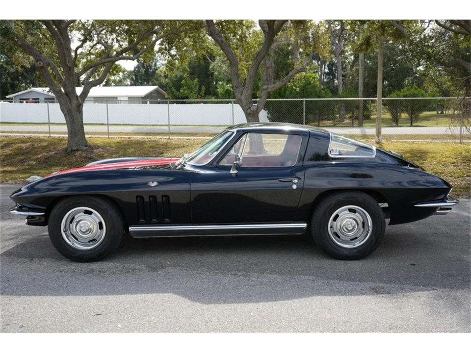 1966 Chevrolet Corvette C2 - Image 6 of 31