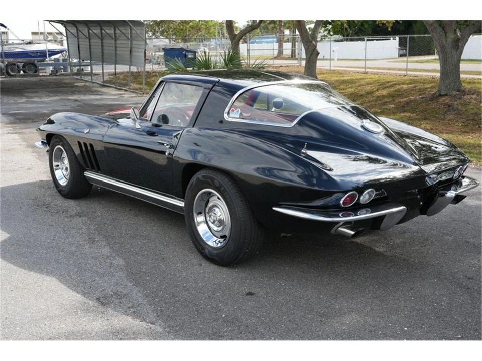 1966 Chevrolet Corvette C2 - Image 7 of 31