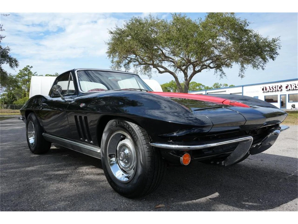 1966 Chevrolet Corvette C2 - Image 12 of 31