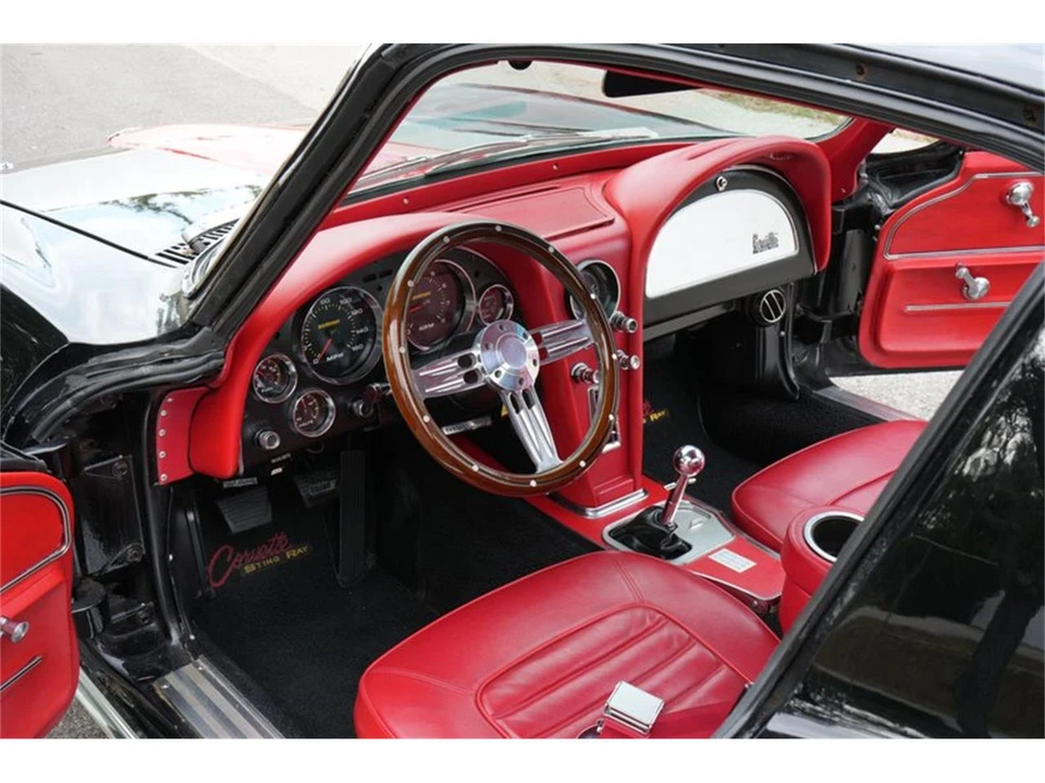 1966 Chevrolet Corvette C2 - Image 25 of 31