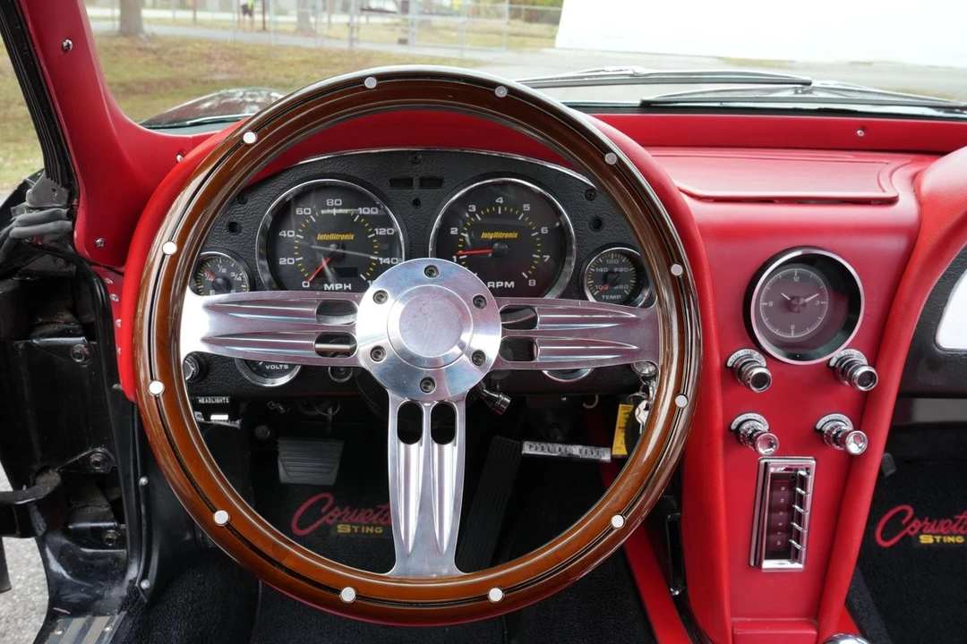1966 Chevrolet Corvette C2 - Image 30 of 31