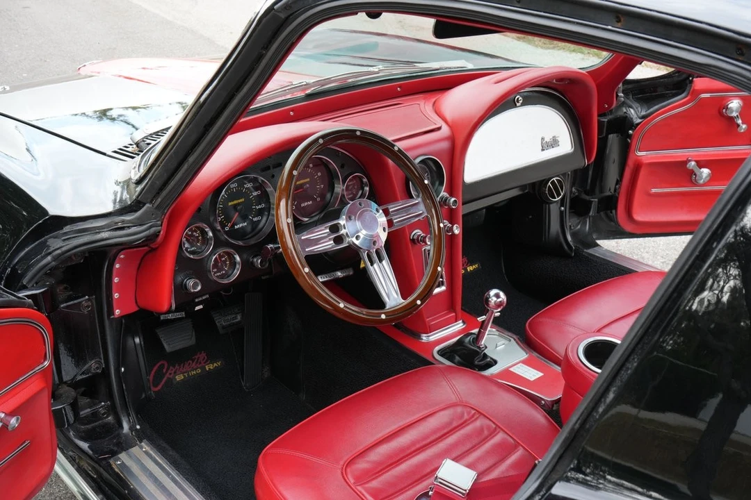 1966 Chevrolet Corvette C2 - Image 25 of 31