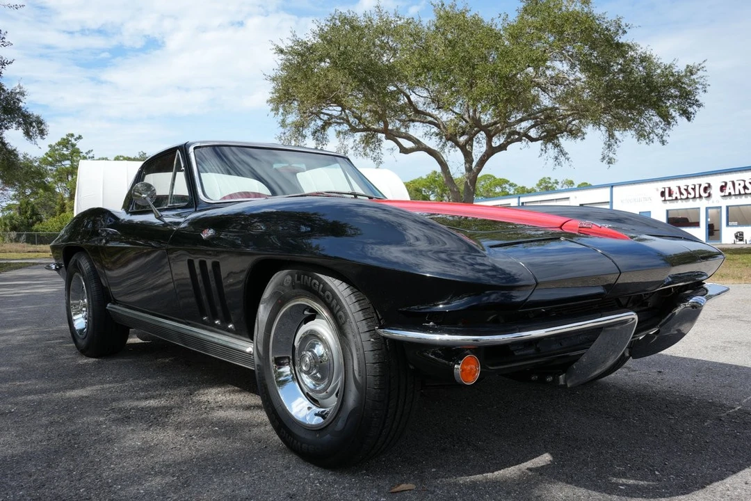 1966 Chevrolet Corvette C2 - Image 12 of 31