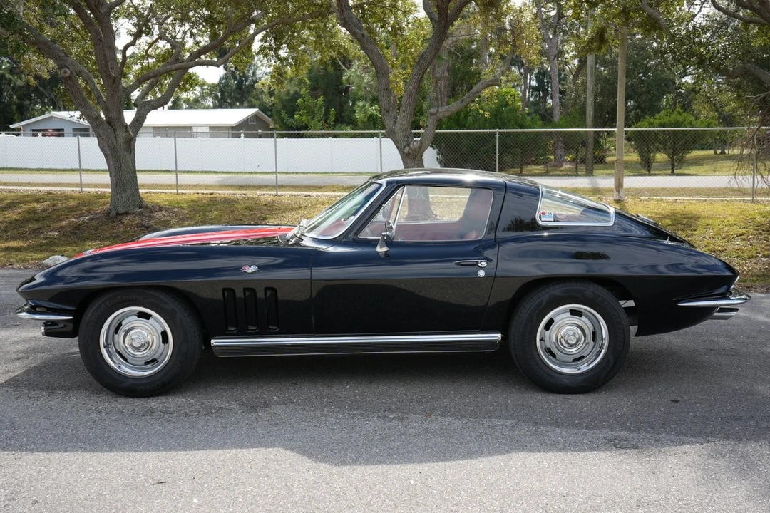 1966 Chevrolet Corvette C2 - Image 6 of 31