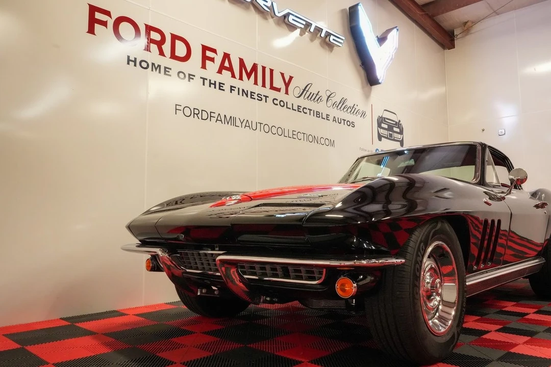 1966 Chevrolet Corvette C2 - Image 2 of 31