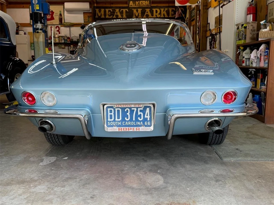 1966 Chevrolet Corvette C2 - Image 2 of 23