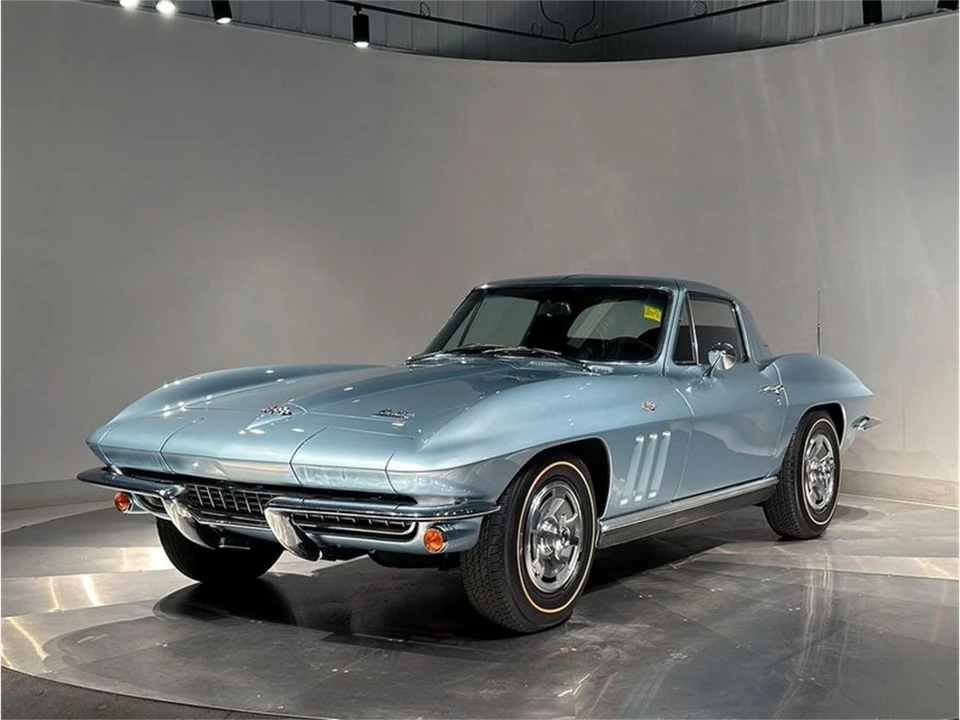 1966 Chevrolet Corvette C2 - Image 2 of 31