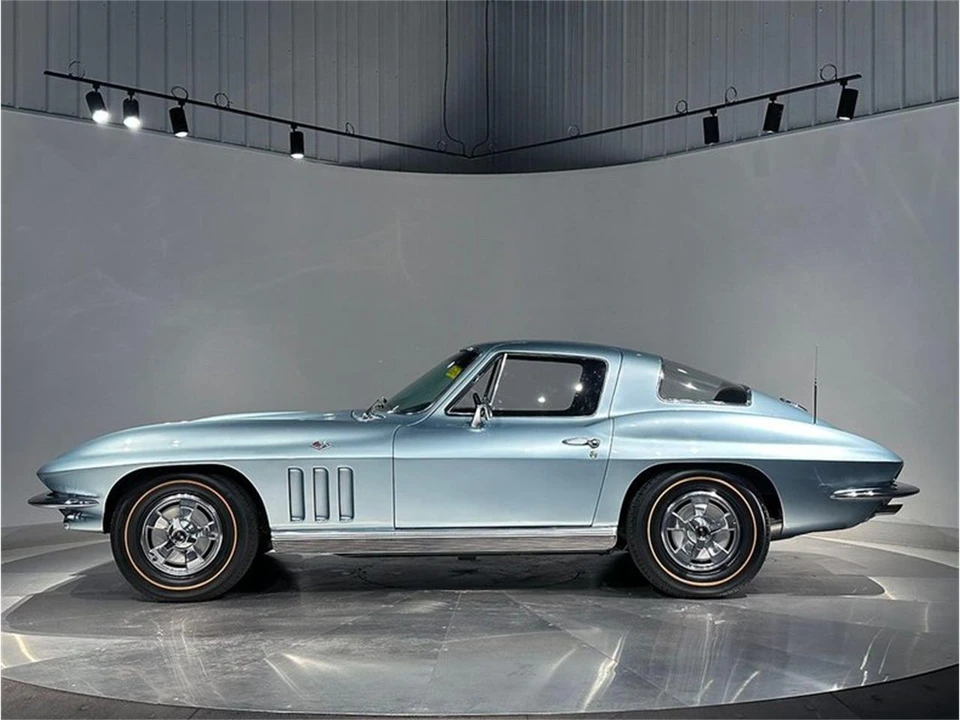 1966 Chevrolet Corvette C2 - Image 11 of 31