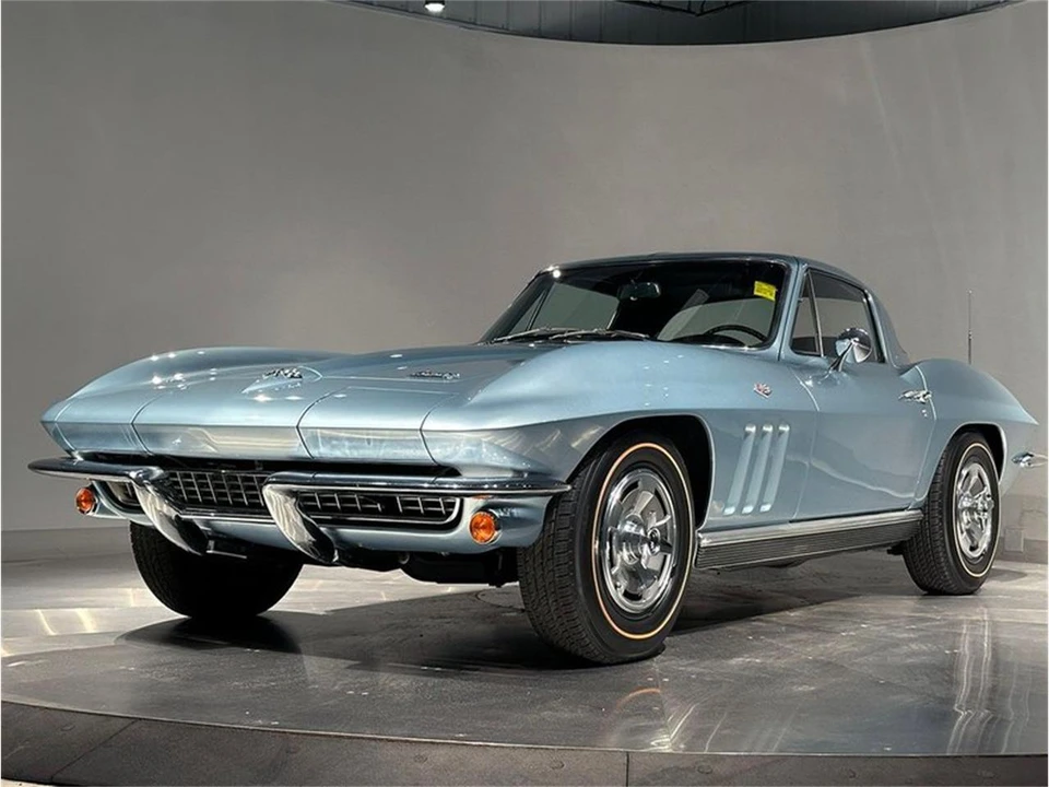 1966 Chevrolet Corvette C2 - Image 19 of 31